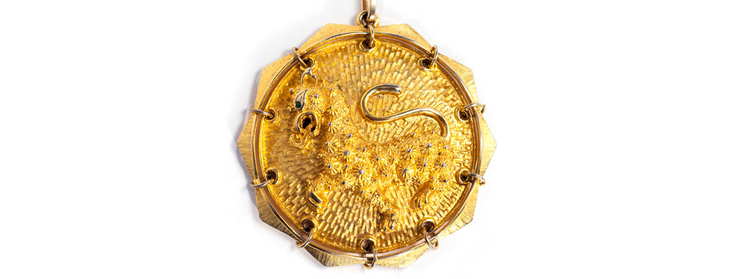 Golden Drangon Medalion